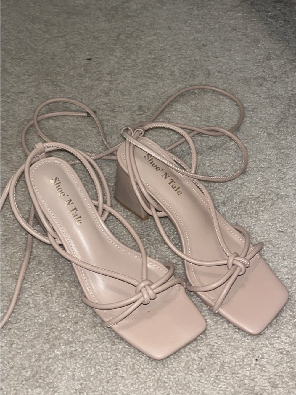 ShoeNTale Women's Knot-Strap Block Heel Sandals in Blush Pink